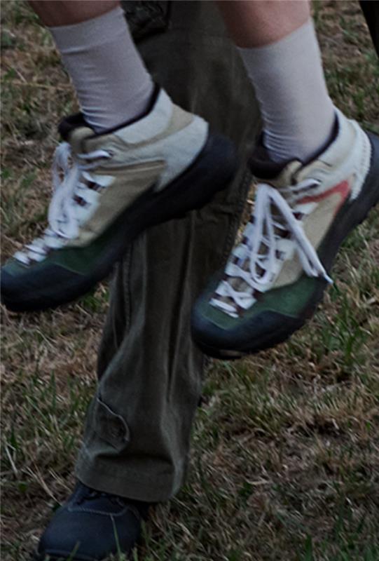 X PASTORAL THE BROKEN ARM