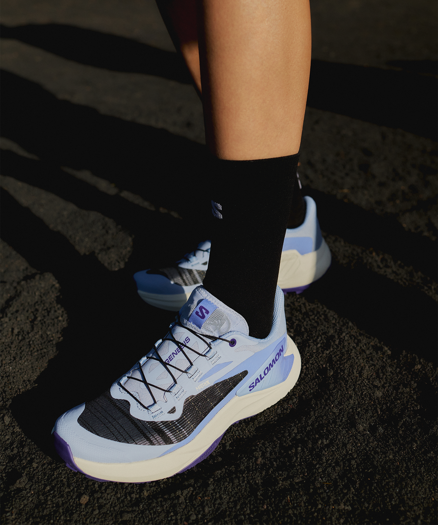 GENESIS WOMEN'S