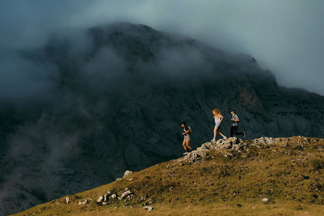 What are the differences between trail, road and gravel shoes?